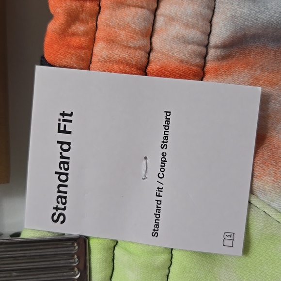 Nike Boys Sportswear Club Tie-Dye Fleece Shorts Size L 14/16 - Picture 3 of 13